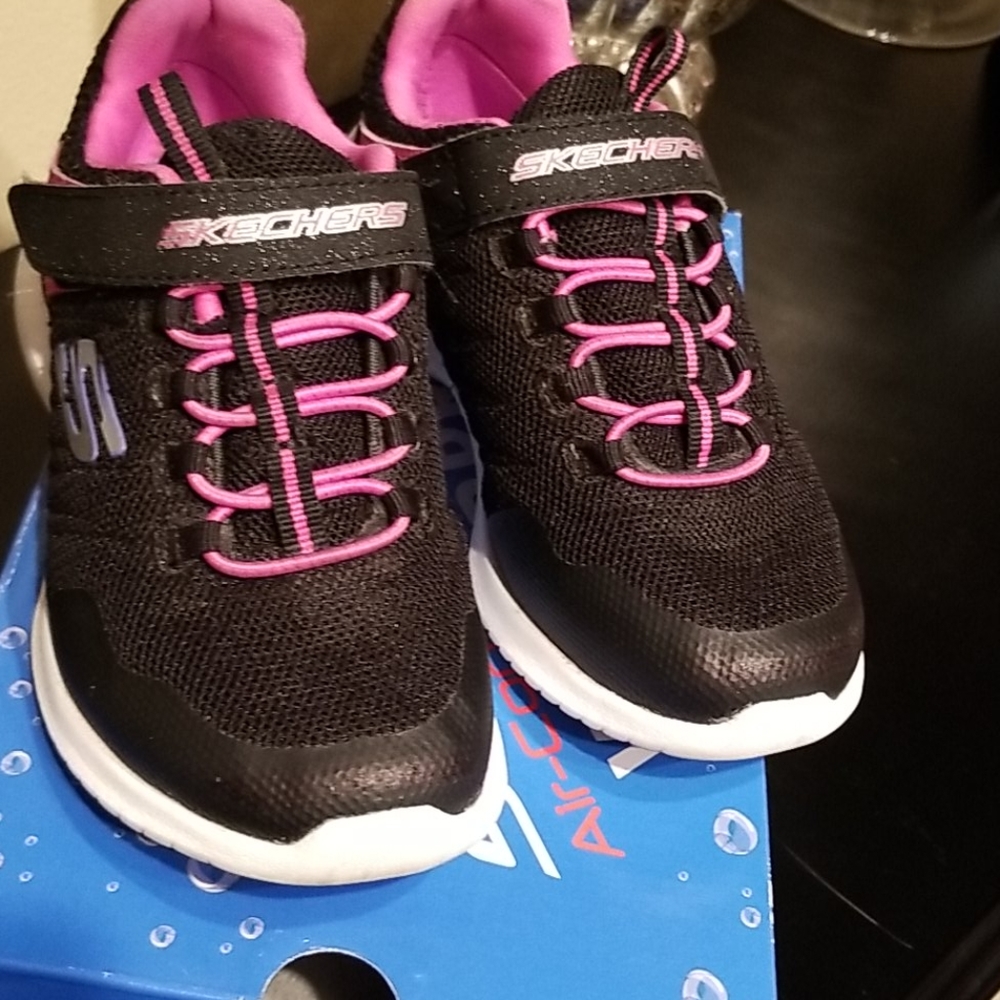 Skechers sneakers blackaand fuschia